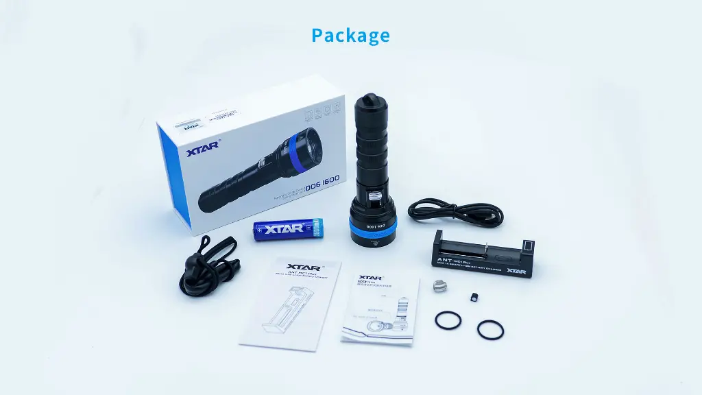XTAR D06 1600 lumen Dive Light pack.webp