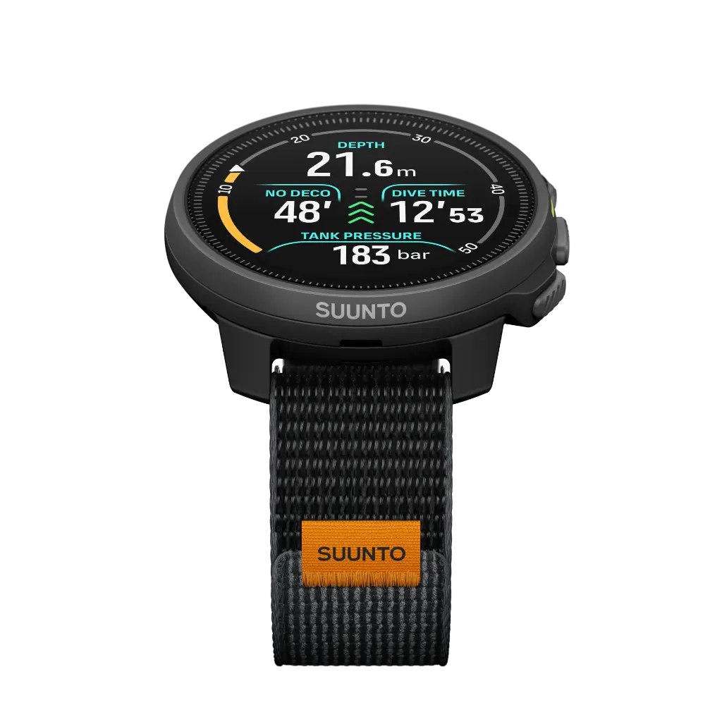 Suunto_NauticS_Textile_Strap_Fronttilt-Black-Genericdive.webp