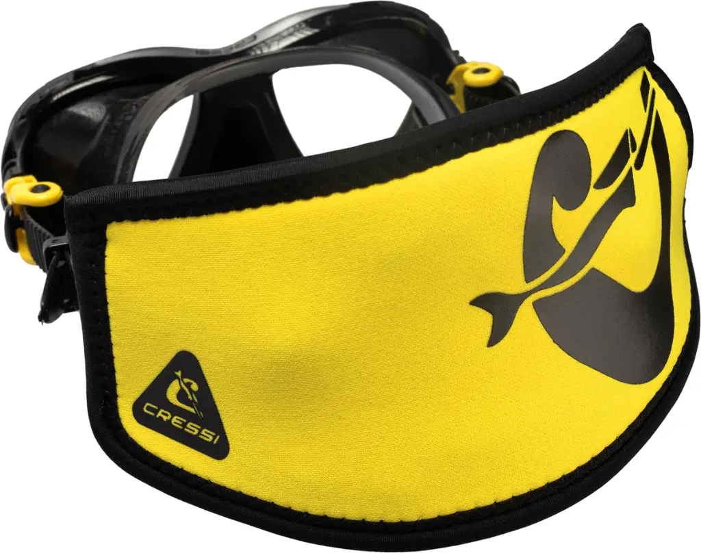 Simply_Neo_Mask_Strap_Cover__yellow-black__DQ011050_04__WEB.webp