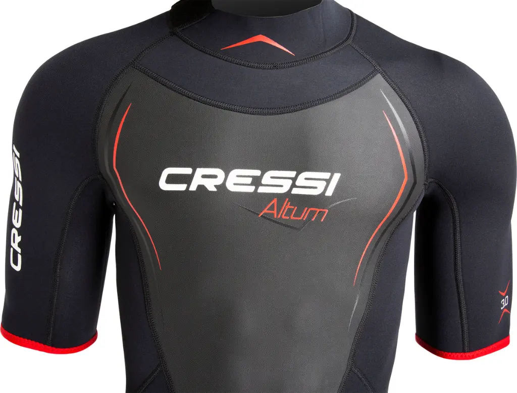 Wetsuit_Altum_Man_Shorty_Black_Red_3mm_Detail_4__WEB.webp